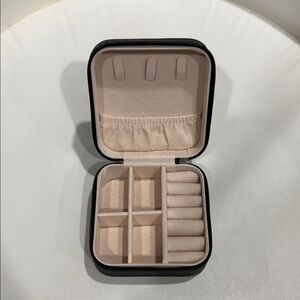 Compact Jewelry Organizer Case